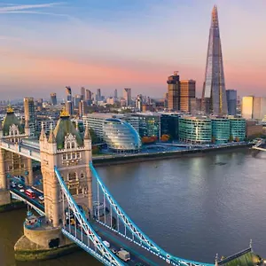 Cosy 2 Bdr Flat With Free Parking Near Tower Bridge Apartment